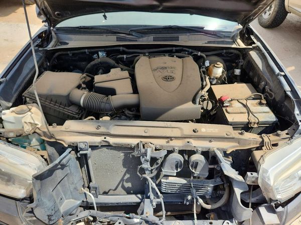 2019 TOYOTA TACOMA Limited — Engine bay