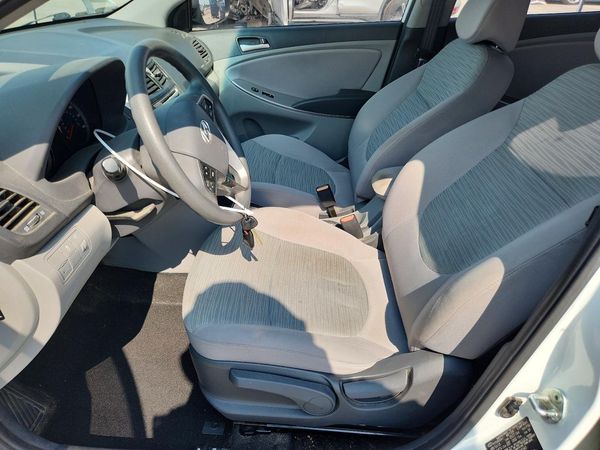2015 HYUNDAI ACCENT GL(Middle-low)