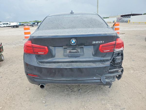 2018 BMW 320