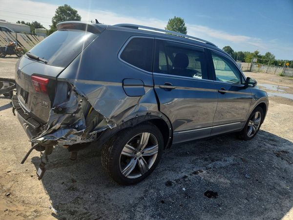 2018 VOLKSWAGEN TIGUAN 4Motion SEL Premium