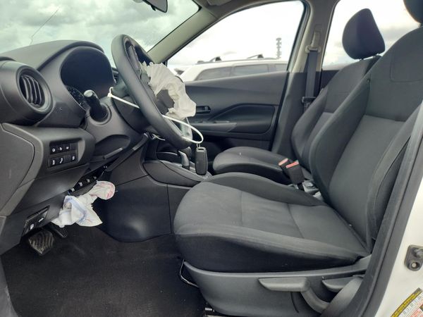 2023 NISSAN KICKS