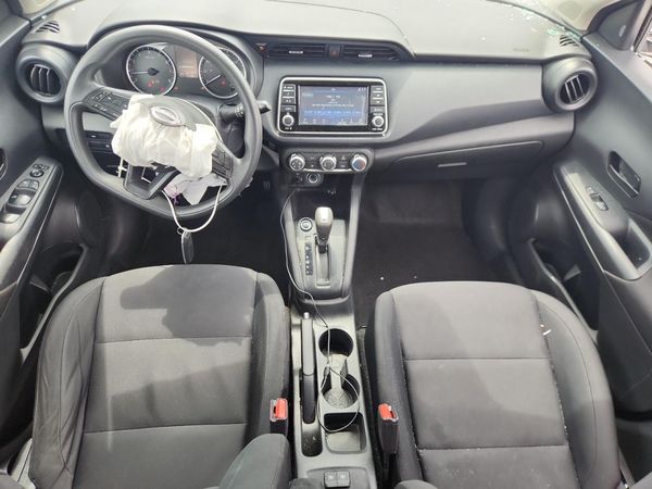 2023 NISSAN KICKS