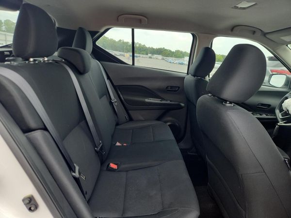 2023 NISSAN KICKS