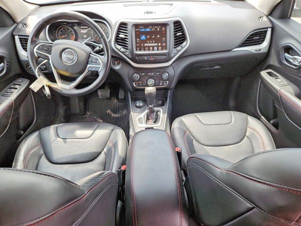 2015 JEEP CHEROKEE TRAILHAWK 4X4