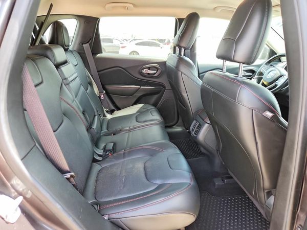2015 JEEP CHEROKEE TRAILHAWK 4X4