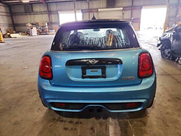 2017 MINI COOPER