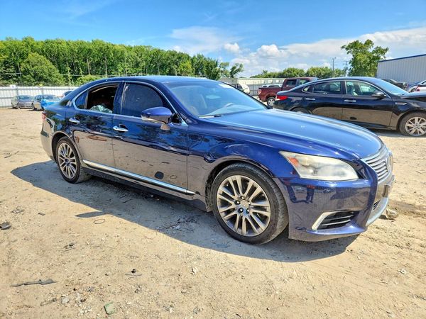2013 LEXUS LS 460