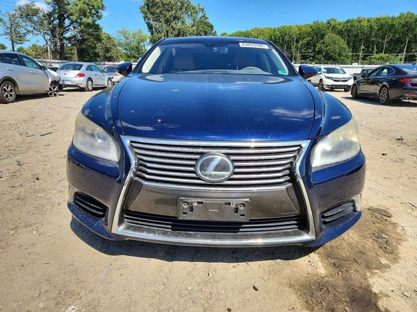 2013 LEXUS LS 460