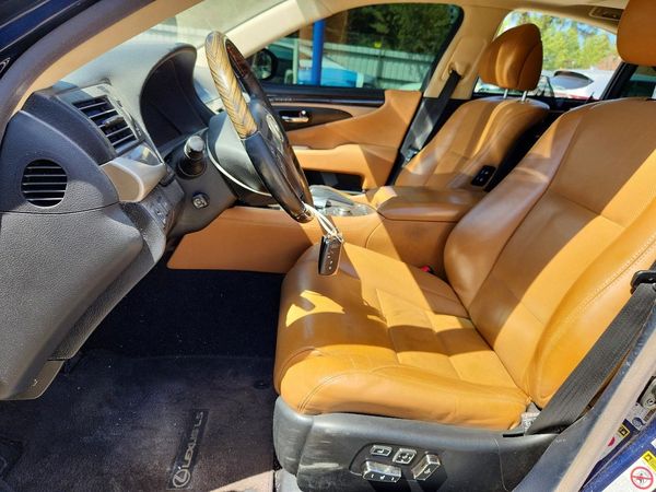 2013 LEXUS LS 460