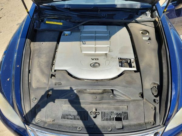 2013 LEXUS LS 460