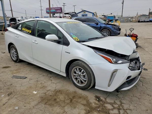 2021 TOYOTA PRIUS