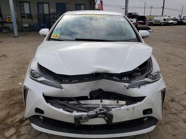 2021 TOYOTA PRIUS