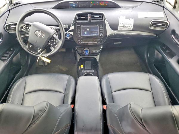 2021 TOYOTA PRIUS