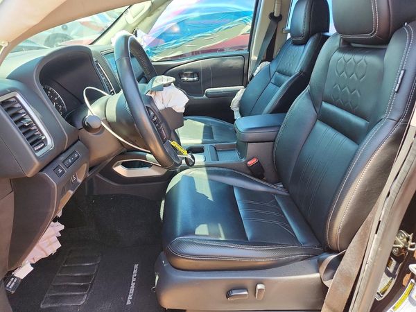 2022 NISSAN FRONTIER Crew Cab