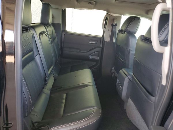 2022 NISSAN FRONTIER Crew Cab