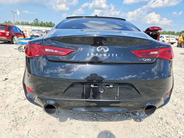 2017 INFINITI Q60