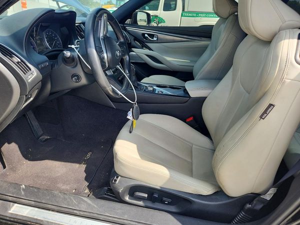 2017 INFINITI Q60