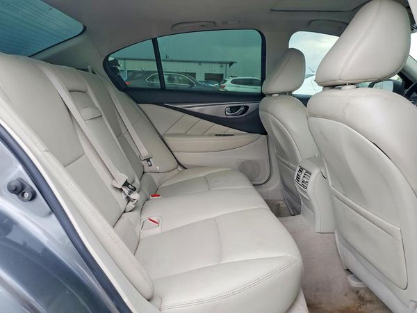 2017 INFINITI Q50