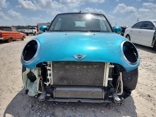 2019 MINI COOPER