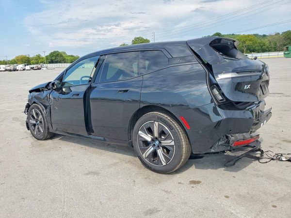 2024 BMW IX
