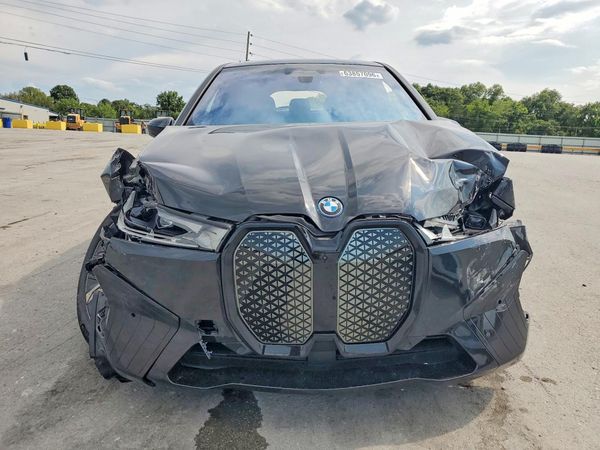 2024 BMW IX