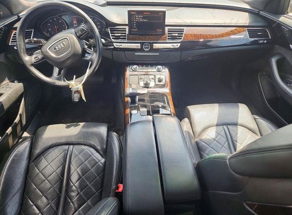 2017 AUDI A8 quattro Sport L