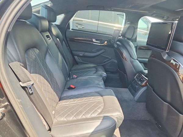 2017 AUDI A8 quattro Sport L
