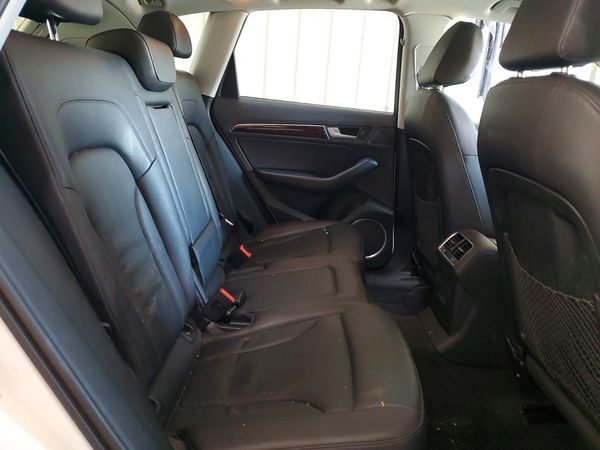 2016 AUDI Q5 quattro Premium Plus
