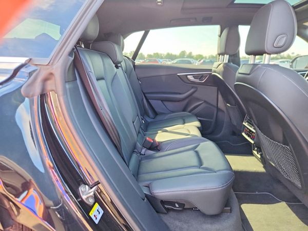2019 AUDI Q8 quattro Premium Plus