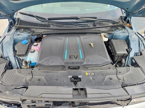 2024 HYUNDAI IONIQ — Engine bay
