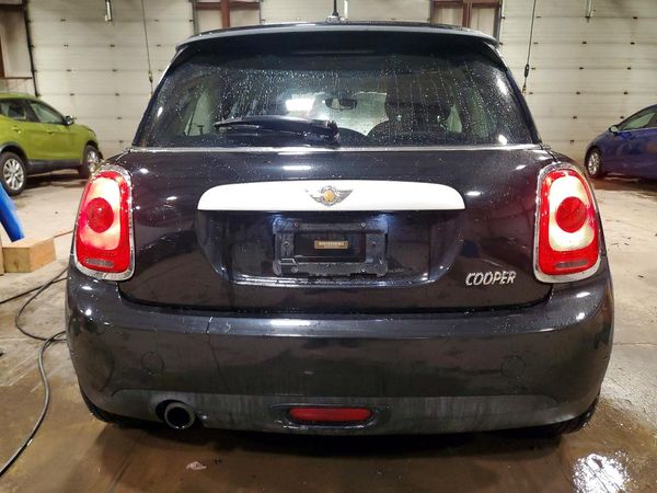 2015 MINI COOPER