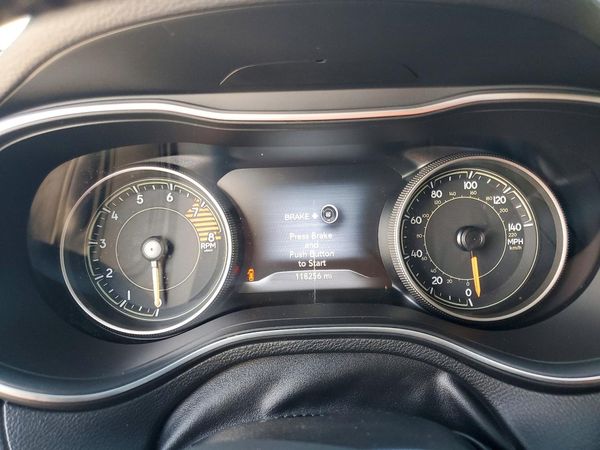 2020 JEEP CHEROKEE Limited — ODOM
