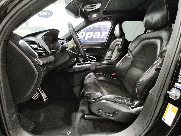 2017 VOLVO XC90 R-Design