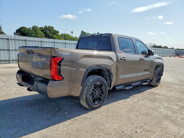 2026 TOYOTA TUNDRA