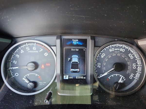 2018 TOYOTA TACOMA