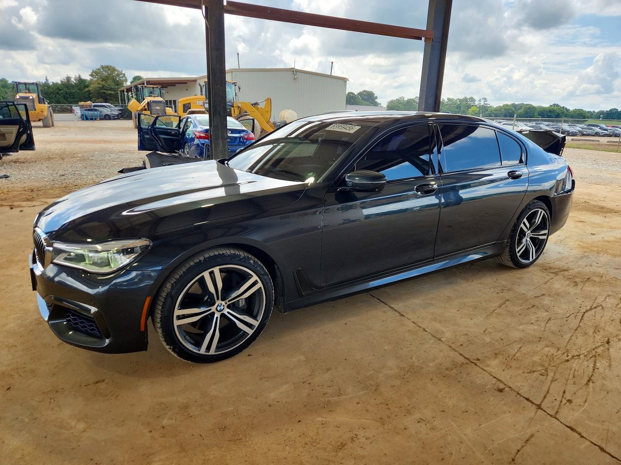 2016 BMW 750
