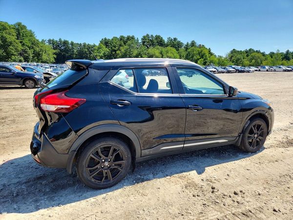 2020 NISSAN KICKS