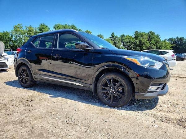 2020 NISSAN KICKS