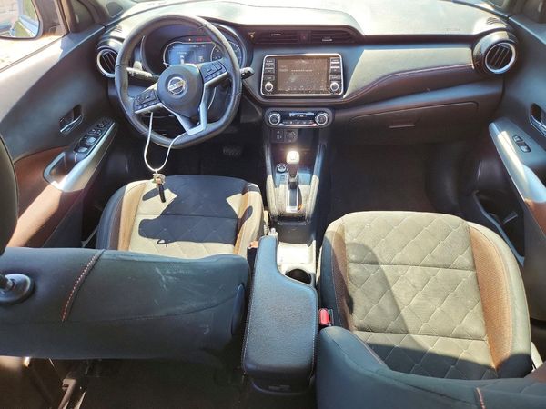 2020 NISSAN KICKS