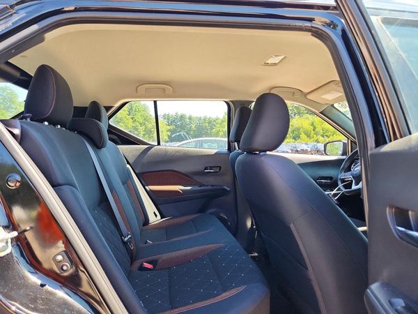 2020 NISSAN KICKS