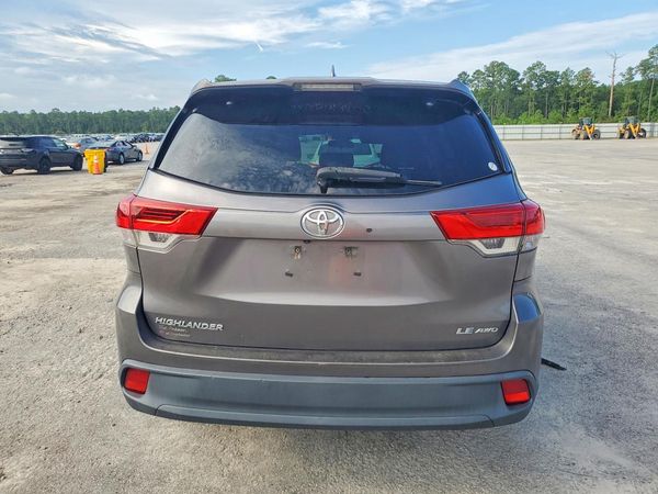 2017 TOYOTA HIGHLANDER LE/LE Plus