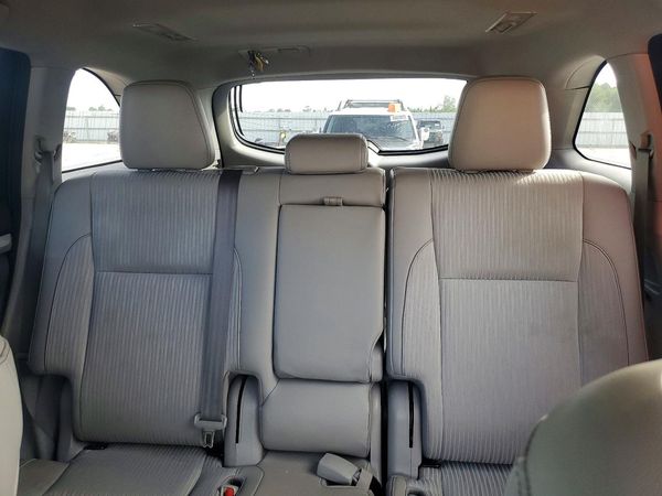 2017 TOYOTA HIGHLANDER LE/LE Plus