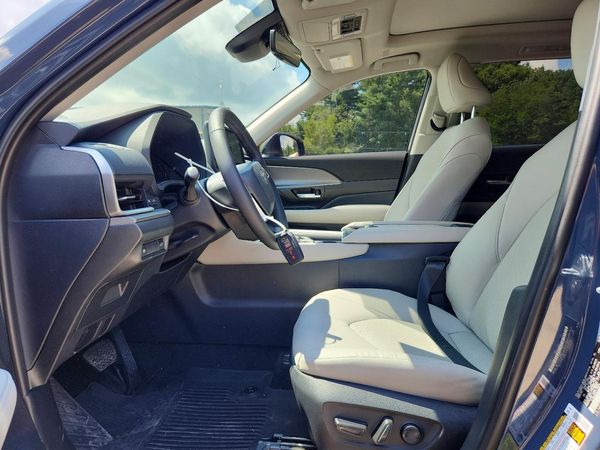 2026 TOYOTA GRAND HIGHLANDER