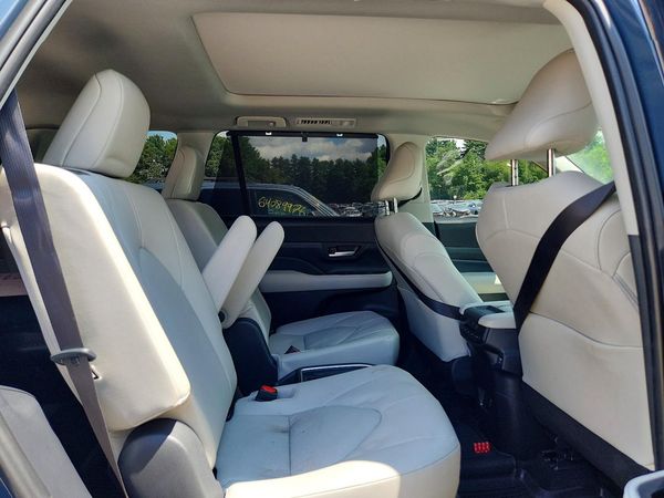 2026 TOYOTA GRAND HIGHLANDER