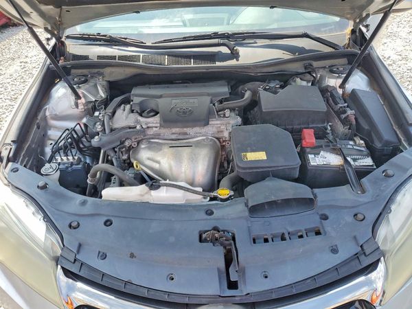 2015 TOYOTA CAMRY