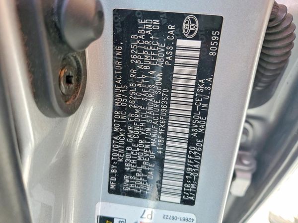 2015 TOYOTA CAMRY