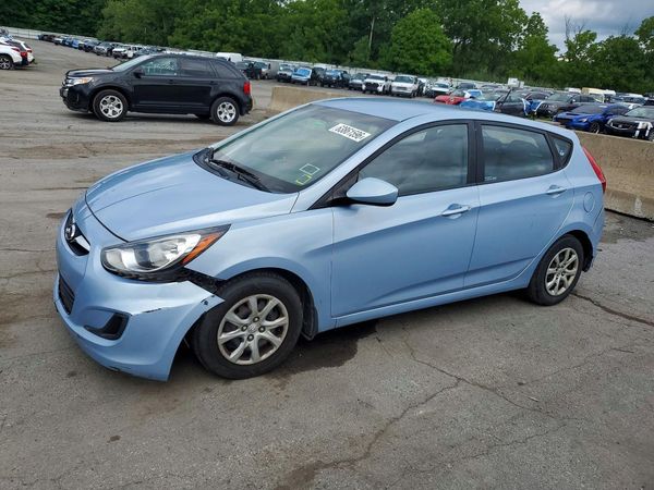 2012 HYUNDAI ACCENT
