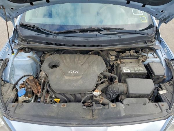 2012 HYUNDAI ACCENT