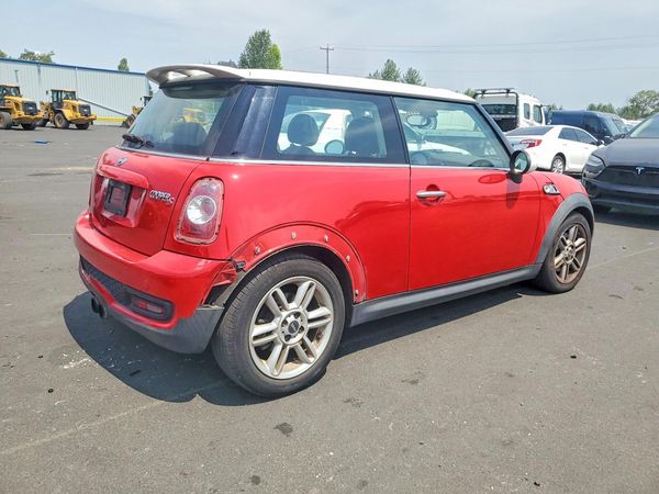 2013 MINI COOPER