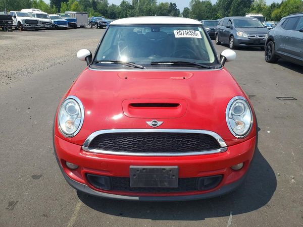 2013 MINI COOPER